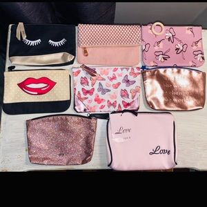 8 cosmetic bags